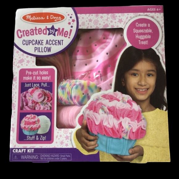 Melissa & Doug Kits Craft Kit Girl Sewing Project Cupcake Pillow - Picture 1 of 7